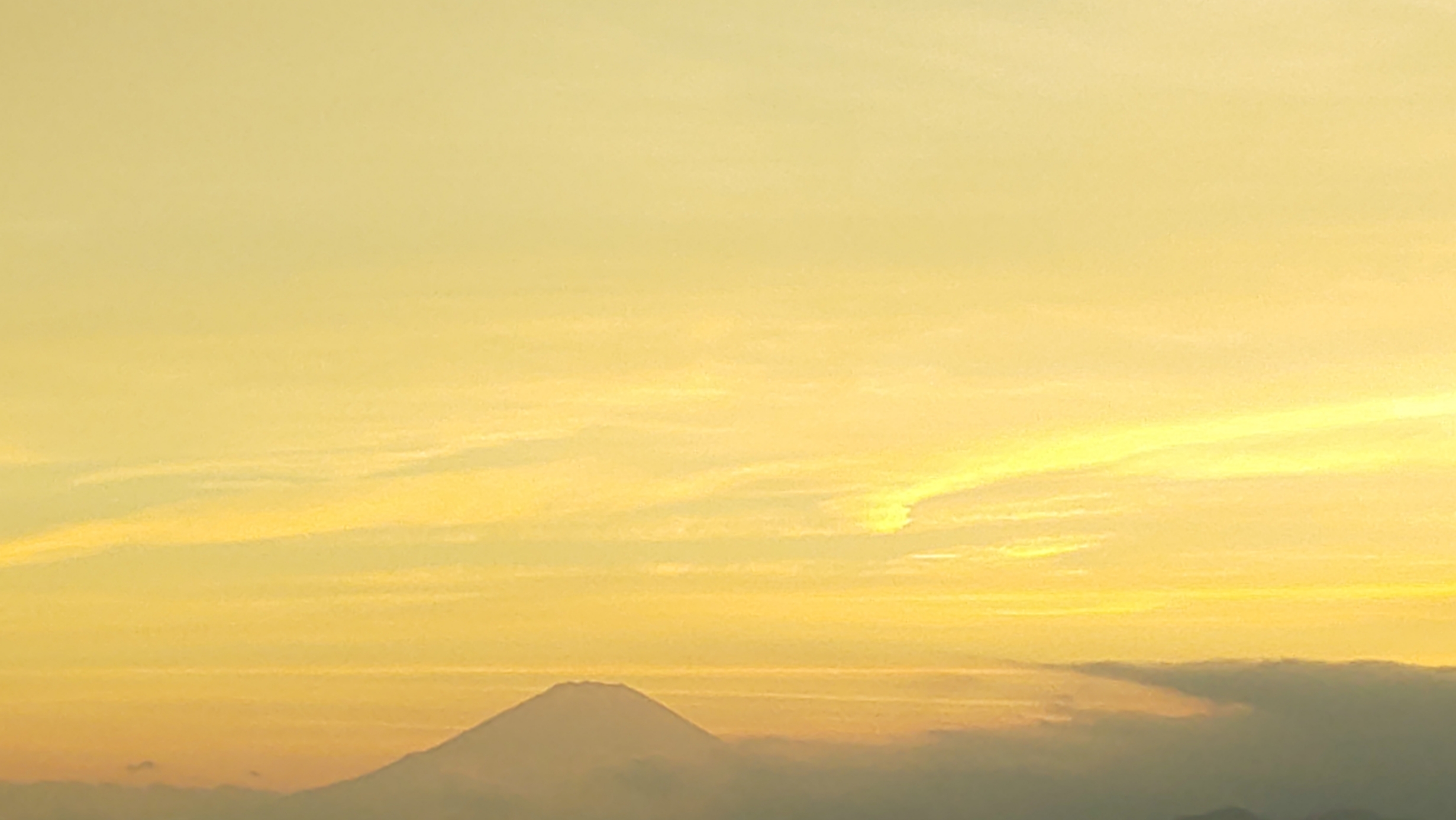 ゴールドの空 ゴールドの空